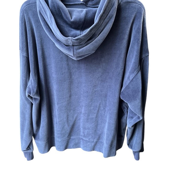 Blue Velour aerie Sweatshirt 💙 - Picture 2 of 6